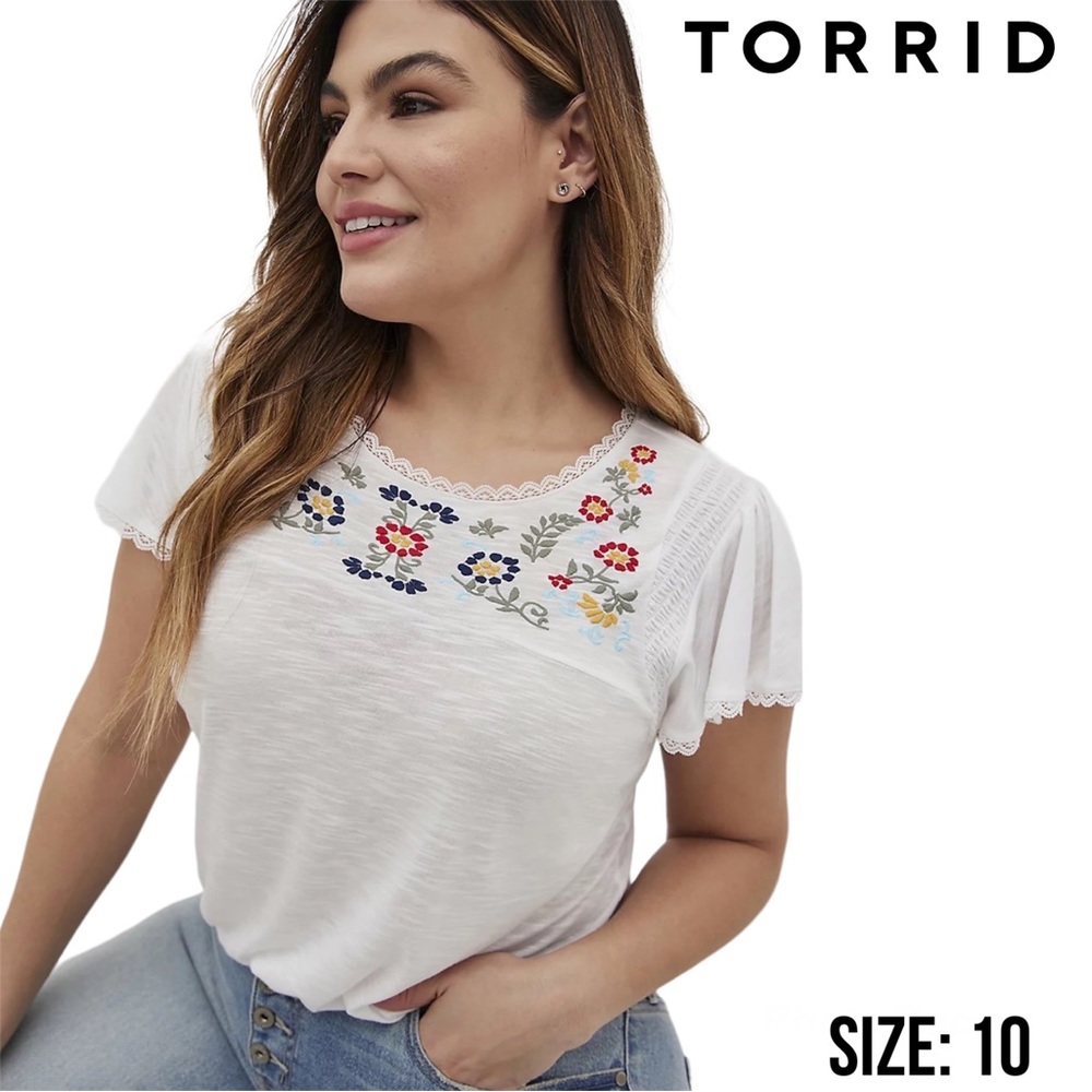 NWT Torrid Embroidered Swing Top - Size: M (10)